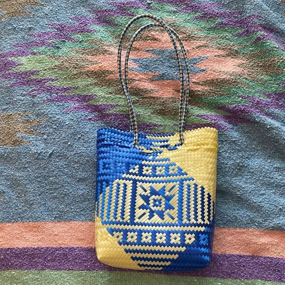 Oaxacan Handwoven Blue & White Tote Bag Purse - Picture 3 of 8